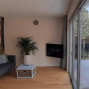 Privé In Fietsen En Garage Inclusief , Brugge België